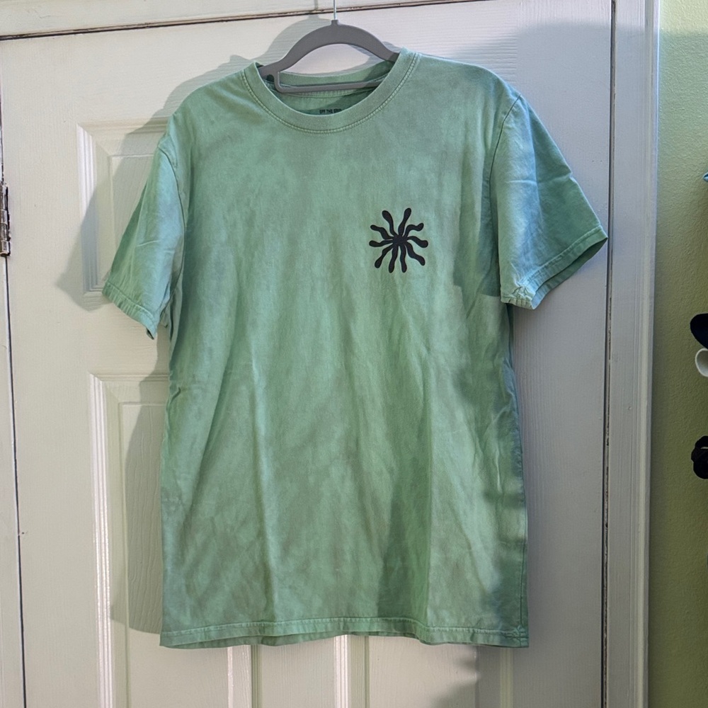 MEN’s Green Graphic “What a Life”  T-Shirt size MEDIUM (38-40)